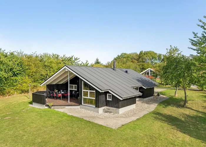 Gram - 450m From The Sea By Interhome *